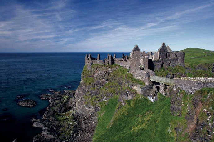 Games of Throne Dunluce Castle on a Cliff