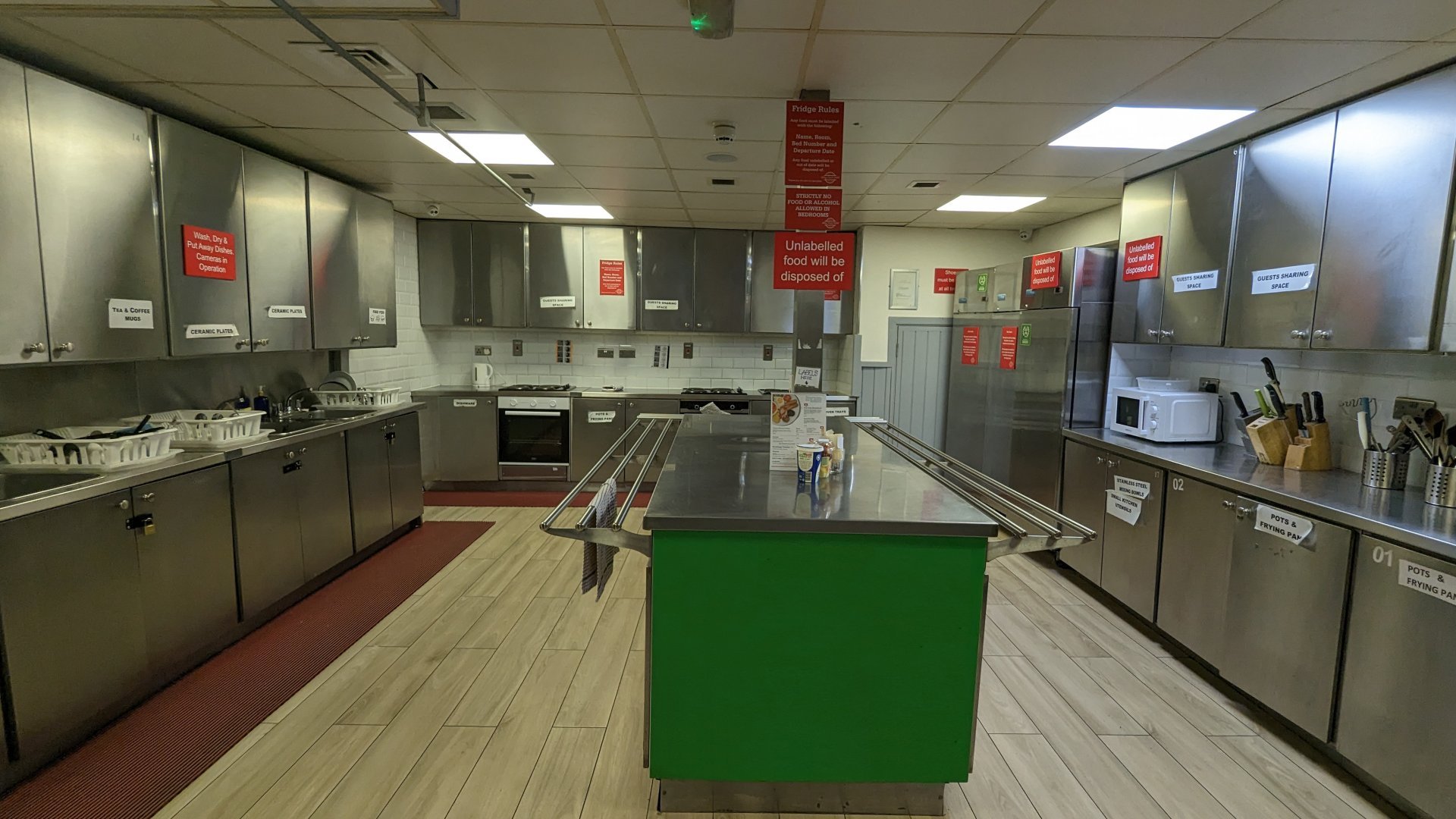 Self-catering Kitchen at the Abbey Court in Dublin