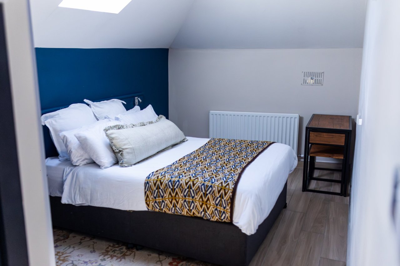 Double Bed in Ensuite Leader Bedroom