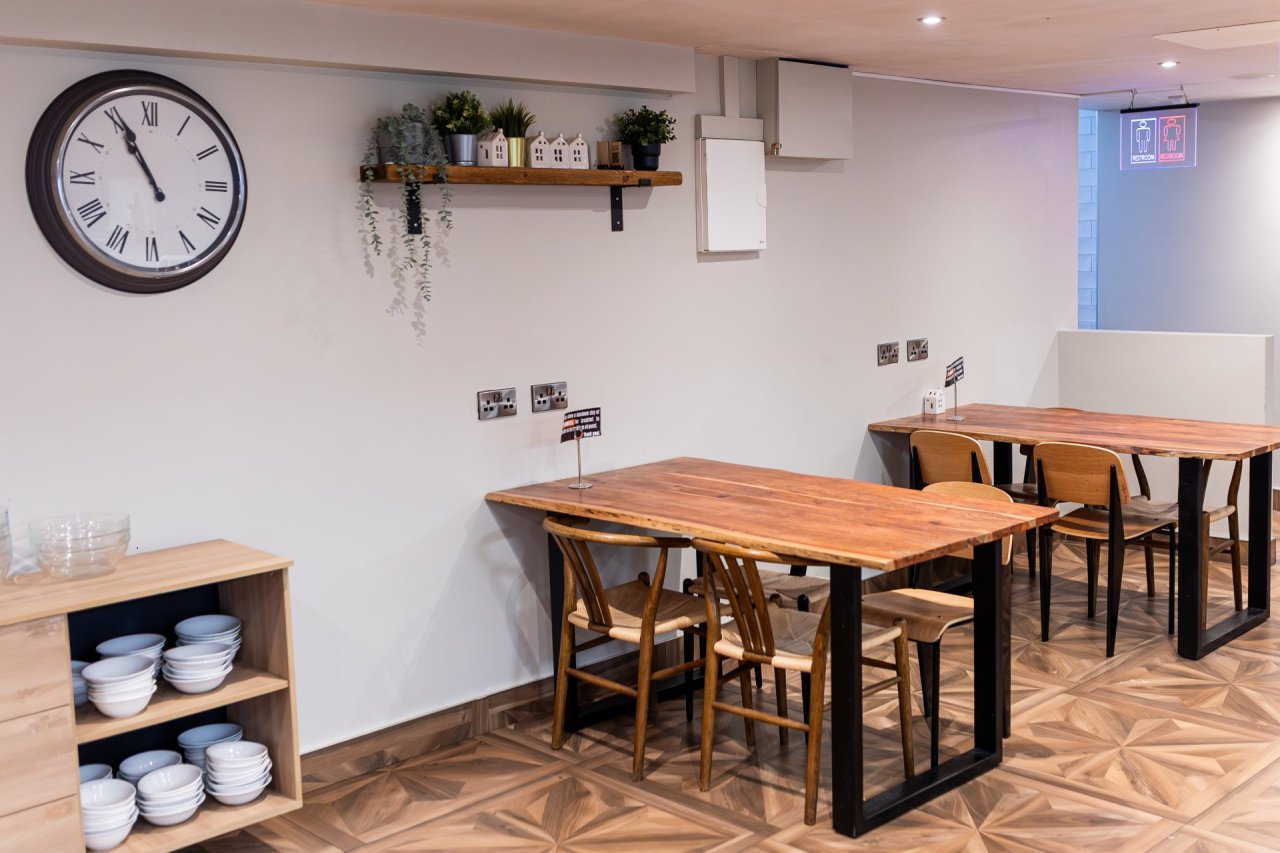 Hostel's Restaurant Seating for Groups