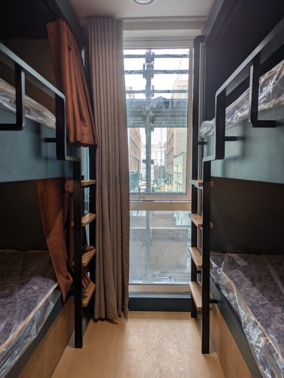 Dormitory 4 Modern Bunk Beds 