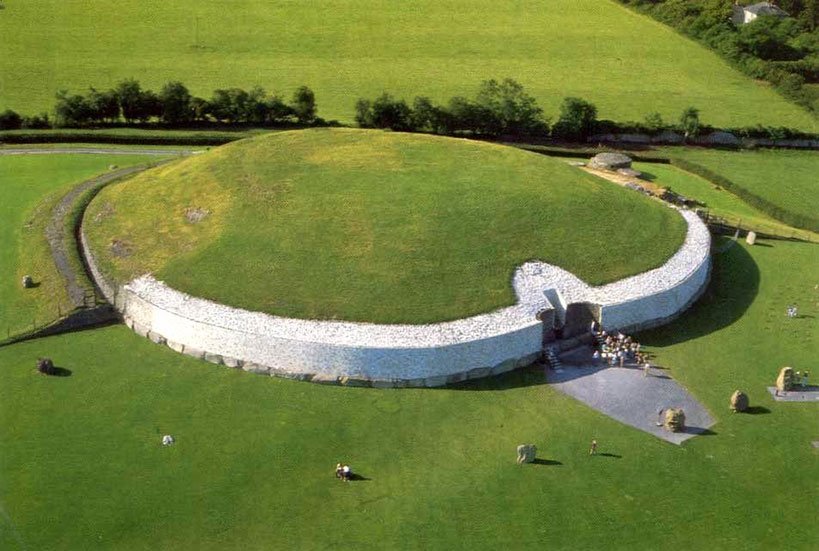 Day Tour to Newgrange, the Ancient Passage Tomb