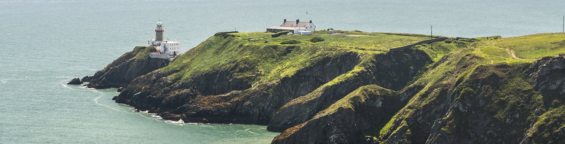 Scenic Howth Cliff Walk to the Lighthouse 